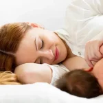 “शोध में चौंकाने वाला खुलासा: मां का दूध बच्चों में गंभीर बीमारियों का कारण बन सकता है”